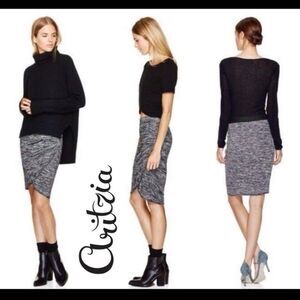 𝅺ARITZIA Wilfred gray ruched stretchy Tyra skirt size small